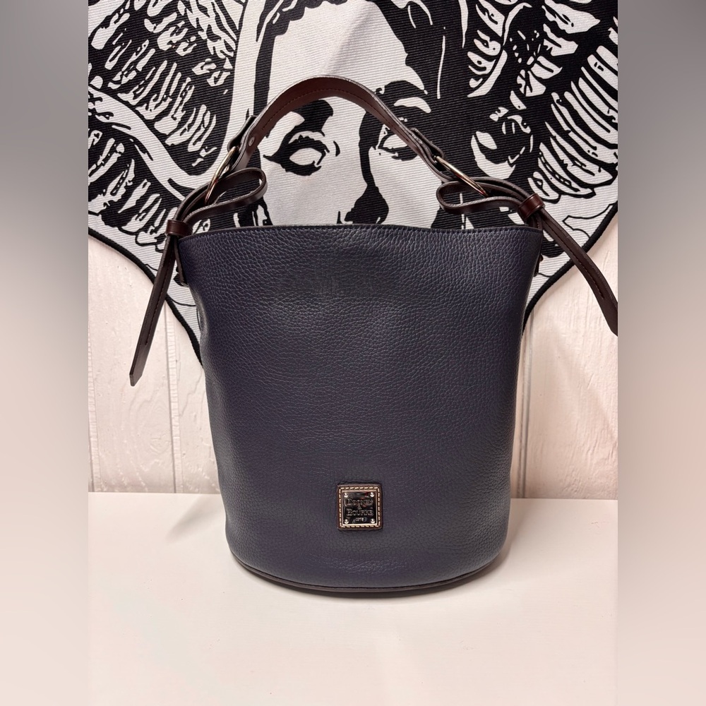 Dooney and Bourke Henley Feedbag In Navy